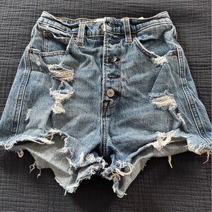 Abercrombie mom Jean shorts in size 24!